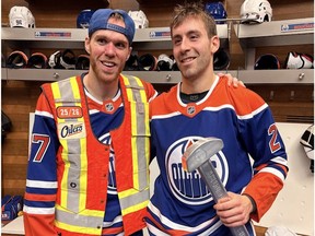 'Buckle up Oiler fans!': Smoke signals Edmonton working on blockbuster trade
