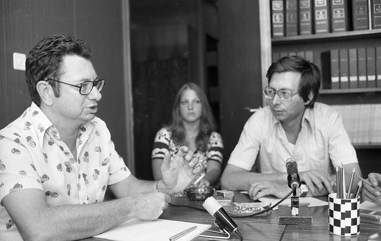 Canada Post eliminating door-to-door delivery to 136,000 addresses, announces new community mailbox locations