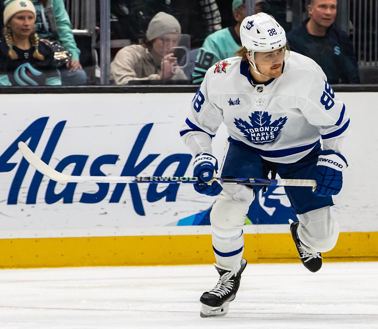 Maple Leafs’ William Nylander earns two top honours in NHLPA player poll