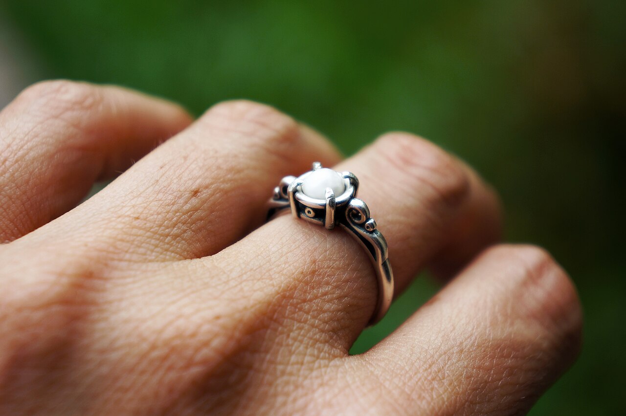 Nova Scotia Power Issues $300 Million Aggregate Principal Amount of Notes Due April 17, 2031 (Unsecured), Series 2026-1